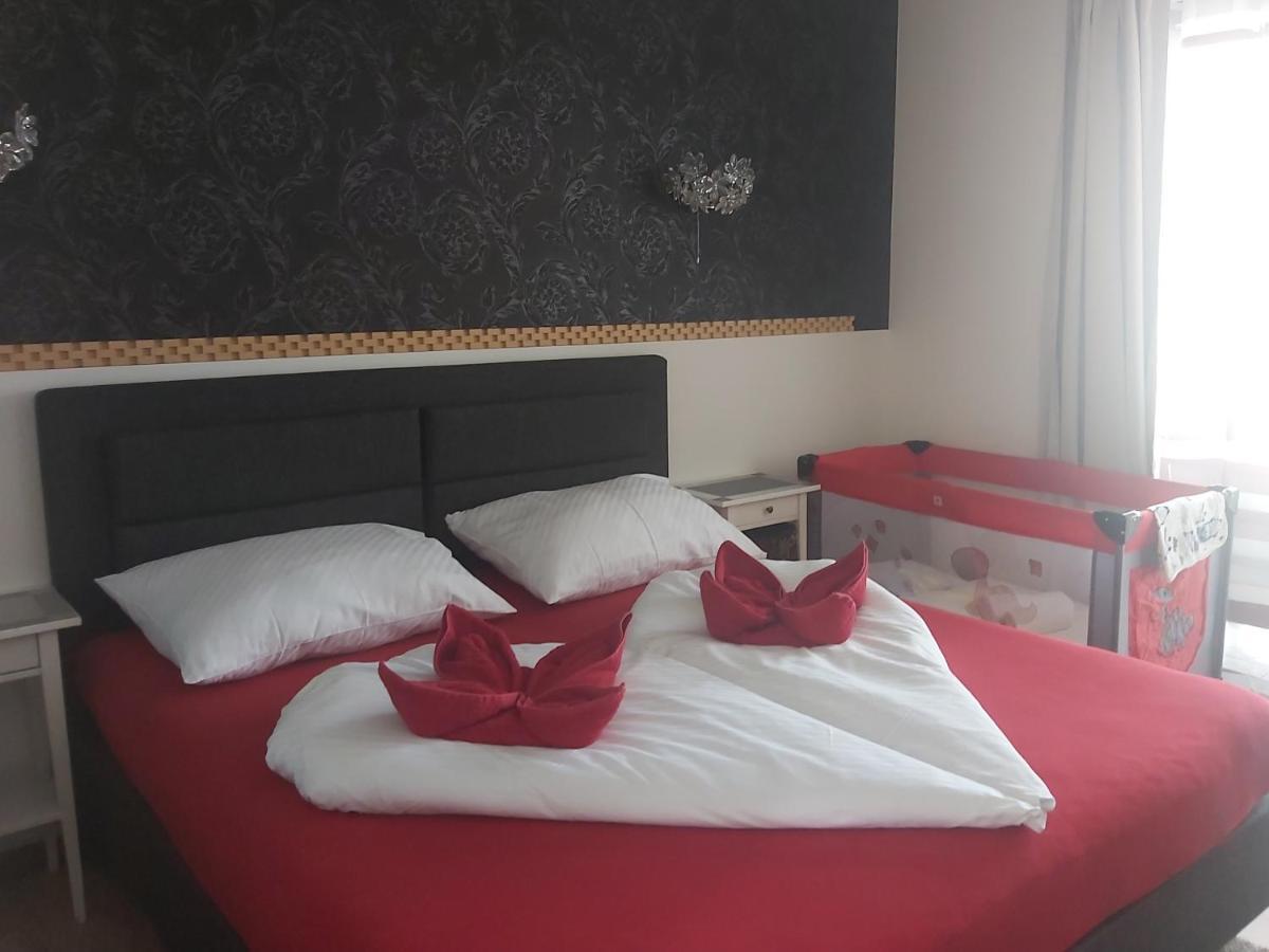 Apartman Navrchu Brezno Exterior photo