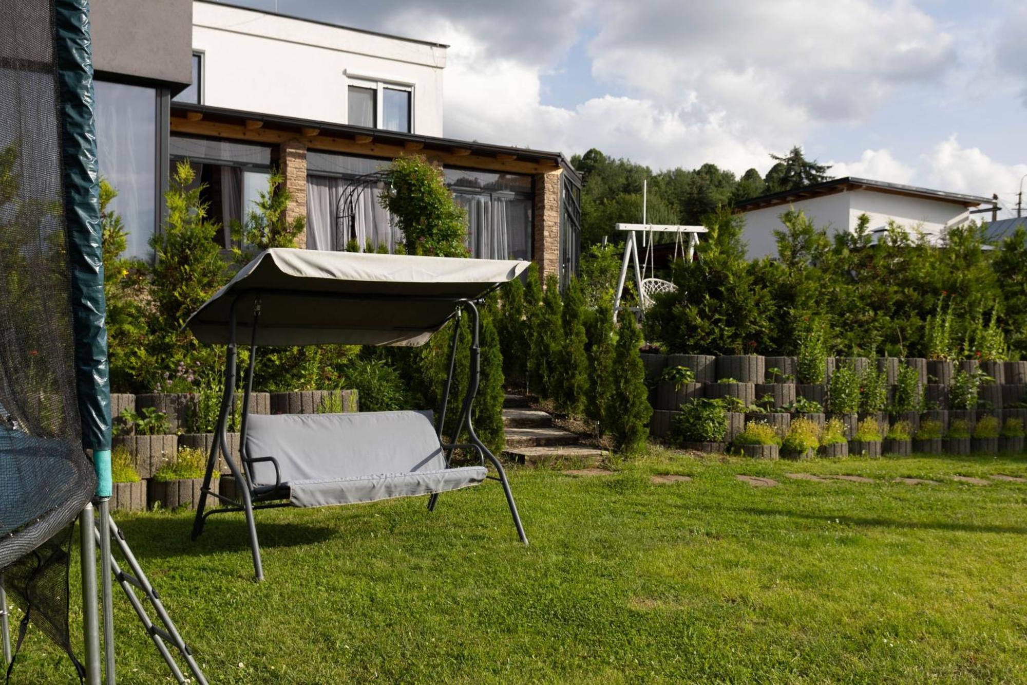 Apartman Navrchu Brezno Exterior photo